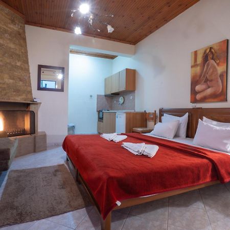 Guesthouse Adonis Káto Loutrákion 外观 照片