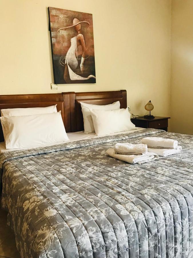 Guesthouse Adonis Káto Loutrákion 外观 照片