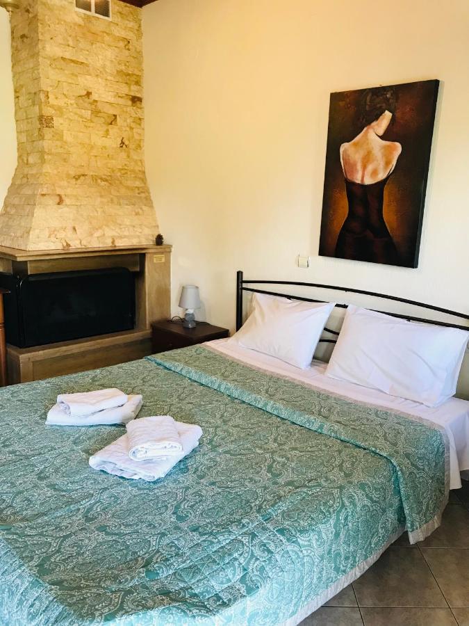 Guesthouse Adonis Káto Loutrákion 外观 照片
