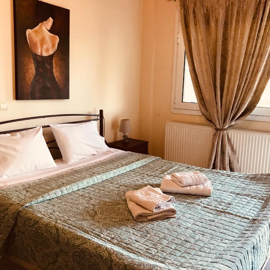 Guesthouse Adonis Káto Loutrákion 外观 照片