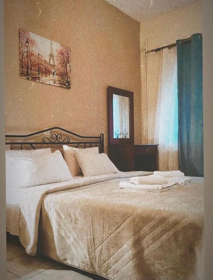 Guesthouse Adonis Káto Loutrákion 外观 照片