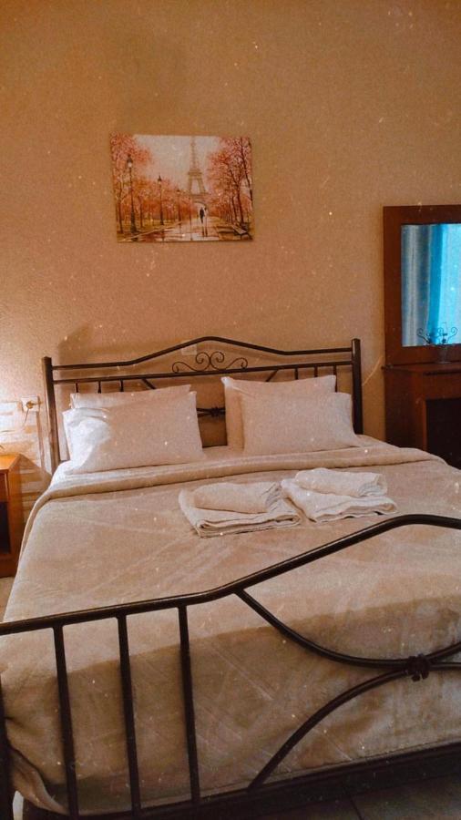 Guesthouse Adonis Káto Loutrákion 外观 照片