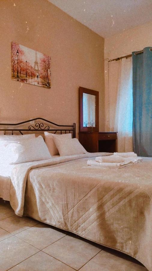 Guesthouse Adonis Káto Loutrákion 外观 照片