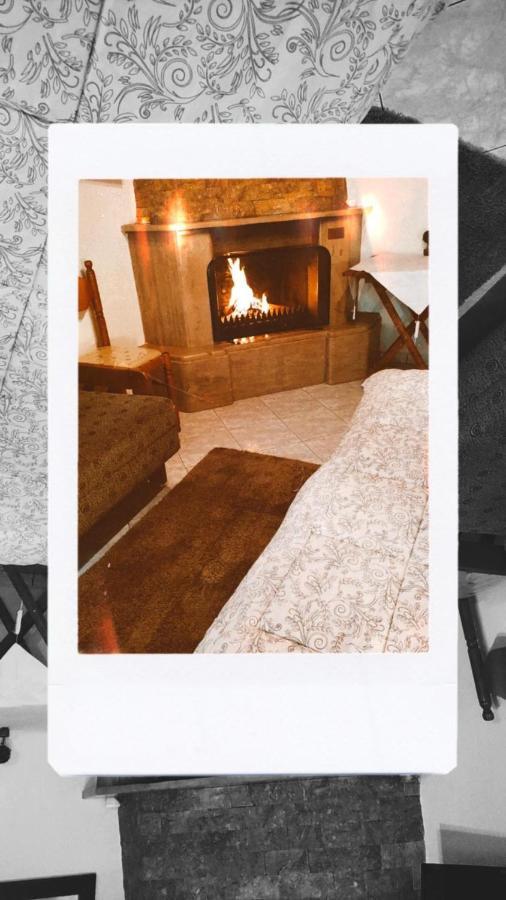 Guesthouse Adonis Káto Loutrákion 外观 照片