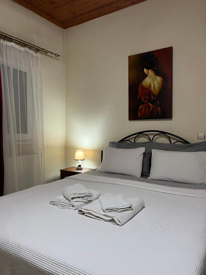 Guesthouse Adonis Káto Loutrákion 外观 照片