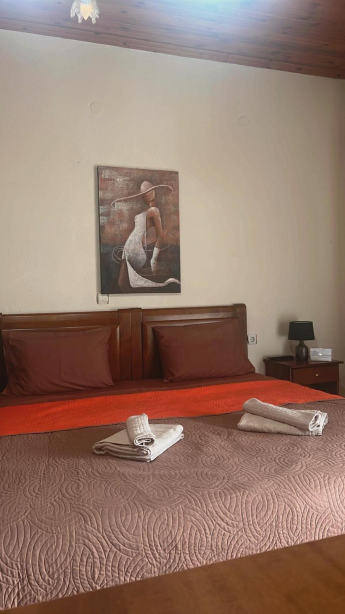 Guesthouse Adonis Káto Loutrákion 外观 照片