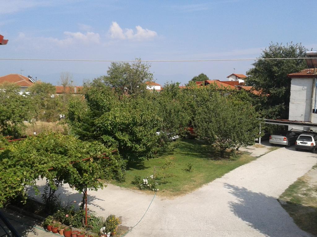 Guesthouse Adonis Káto Loutrákion 外观 照片