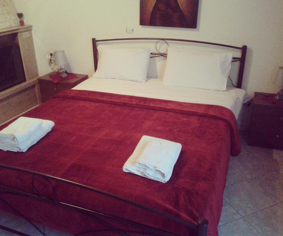 Guesthouse Adonis Káto Loutrákion 外观 照片
