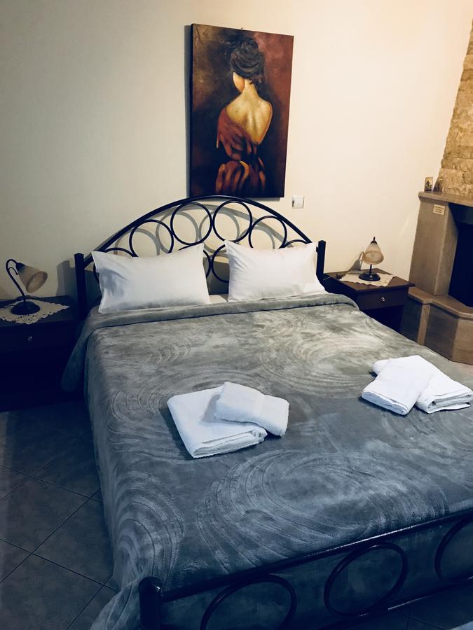 Guesthouse Adonis Káto Loutrákion 外观 照片