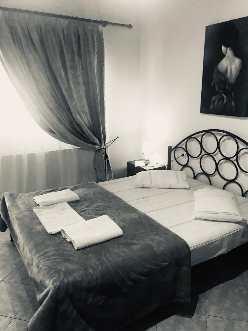 Guesthouse Adonis Káto Loutrákion 外观 照片